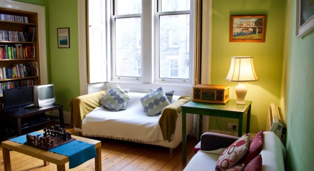 Traditional 3 Bedroom Apartment in Bruntsfield, Забронировать Апартаменты/квартира Апартаменты Эдинбурга, рядом с St George's West Church, Апартаменты/квартира