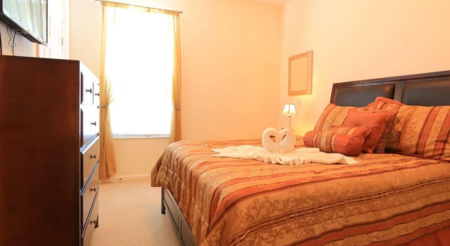 4 Bed 2245, Buchen Sie Ferienhaus Hotels in Four Corners mit Pool, Schwimmbad