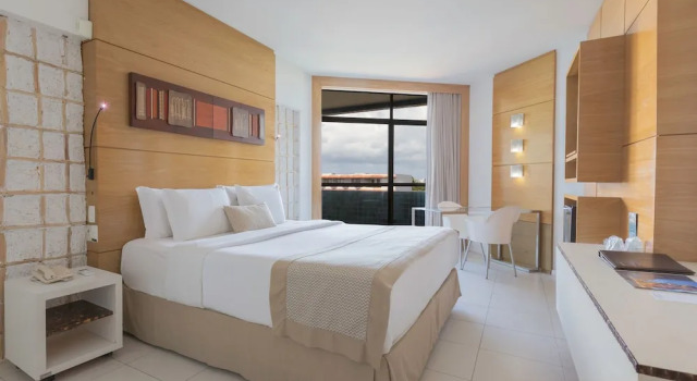 Двухместный номер Standard с балконом Ritz Lagoa da Anta Hotel & SPA