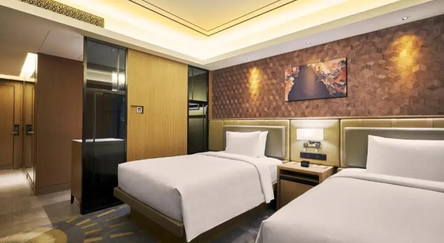 Двухместный номер Executive с видом на бассейн Hilton Manila Newport World Resorts