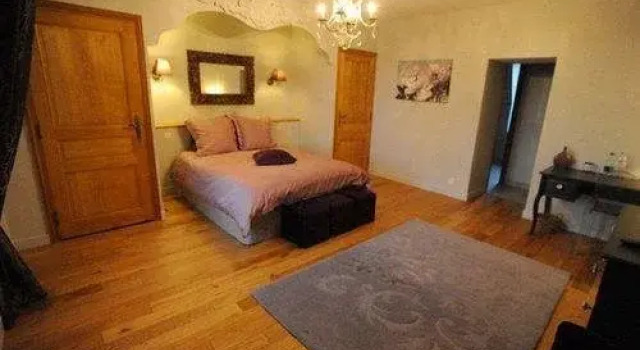 Au Château, Book Hotel Hotels in Manche with Parking, Parking