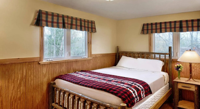 Punderson Manor Lodge and Conference Center, 予約 ホテル Burton Ohio