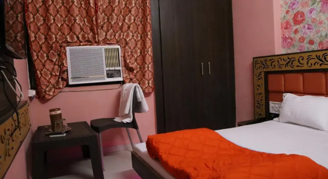 Hotel Shri Karani Vilas