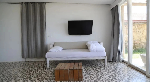 Suite Lost At Sea