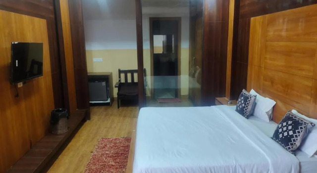 Hotel Noida Dreamz 44, Забронировать Отель Нойда штат Уттар-Прадеш