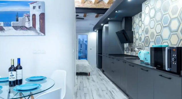 Студия Deluxe Chic Studio next to the Beach