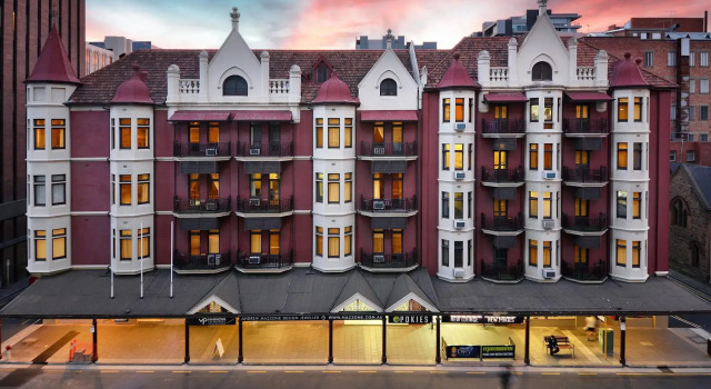Adelaide Mansions Apartments, Забронировать Апартаменты/квартира Апартаменты Аделаиды, рядом с Южноавстралийская художественная галерея, Апартаменты/квартира