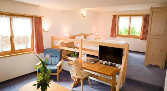 Полулюкс Hotel Garni Postigliun Andiast