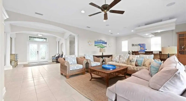 Beach Belle by Distinctive Beach Rentals, Rezerwuj Dom wakacyjny Hotele w Palm Coast z parkingiem, Parking