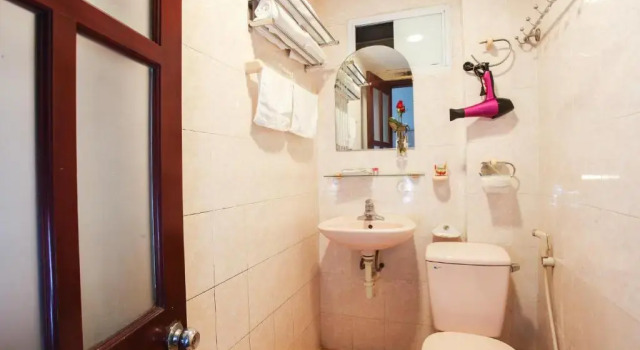 Номер Economy Phuong Trang Hotel