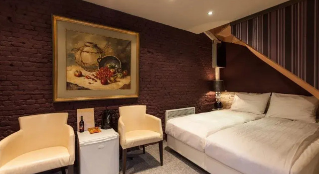 Hotel Diamonds and Pearls, Забронировать Отель Отели Антверпена с бассейном, рядом с De Wilde Zee, Бассейн