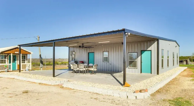 Коттедж 4 Mi to Whitney Lake: Home on 30 Acres!