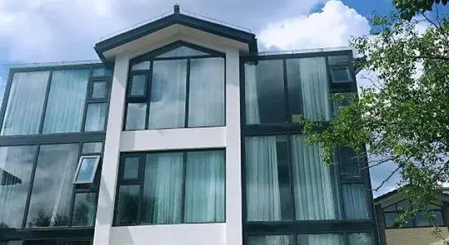 Yixing Chunxiao Homestay, Prenota Hotel Hotel a Jiangsu con parcheggio, Parcheggio