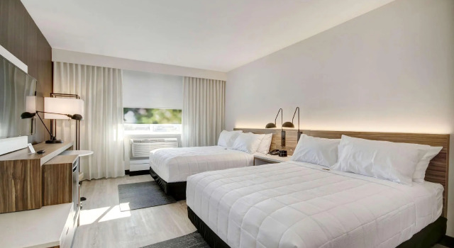 Четырёхместный номер Standard Wyndham Garden Sacramento Airport Natomas