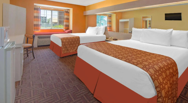 Четырёхместный номер Standard Microtel Inn & Suites by Wyndham Amarillo