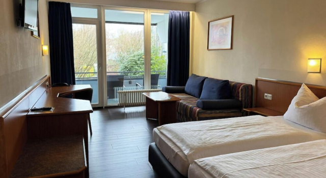 Семейный номер Standard с балконом Fletcher Parkhotel Olsberg-Winterberg