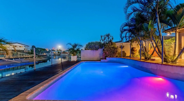 LaVida Waterfront Relaxed Lifestyle