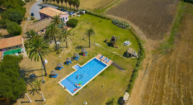 Номер Standard Дуплекс с 3 комнатами с видом на горы ULLAL - Rural Charm-AGRITOURISM approx 65000 meters PLUS PRIVATE MOUNTAIN villa and Outdoor Adventure Agritourism Apartment EQUIPATED - Private Mountain Path approximately 5 minutes walking from the beach -Ideal for relaxation