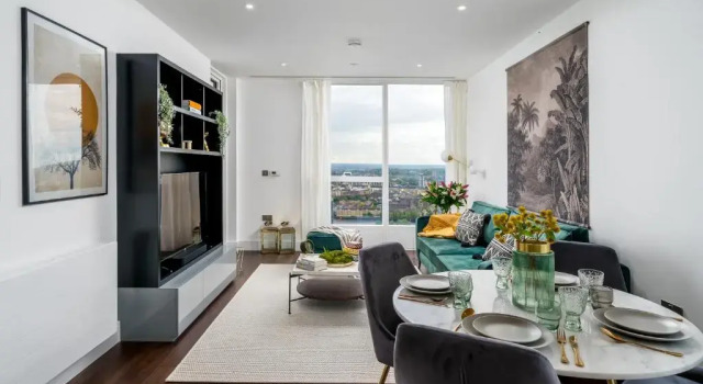 Luxurious Spacious 2Bed Flat in Canary Wharf w/views of River Thames, Забронировать Отель Тауэр-Хэмлетс Лондон, рядом с Кенари Уорф