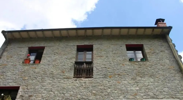 House with 5 Bedrooms in Mieres Del Camino, with Wonderful Mountain View, Balcony And Wifi - 32 Km From the Slopes, Забронировать Апартаменты/квартира Турон Испания