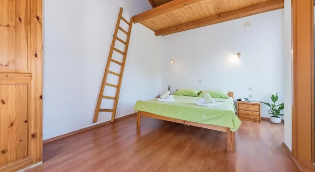 Beautiful Apartment in Brodarica With Wifi and 3 Bedrooms, Забронировать Апартаменты/квартира Отели Бродарика с парковкой, Парковка