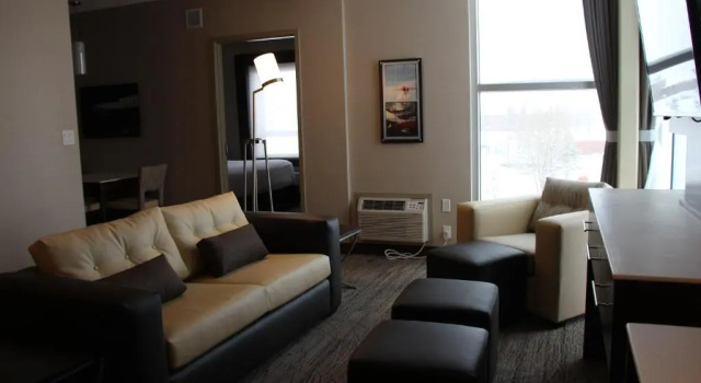 Люкс c 1 комнатой Holiday Inn Express & Suites Cold Lake by IHG