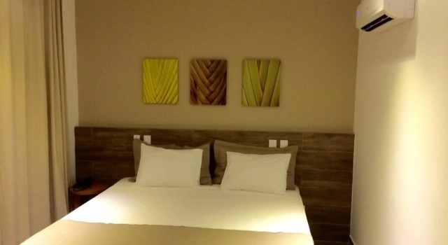Ravenala Hotel