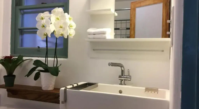 Номер Deluxe Les Artistes Inn
