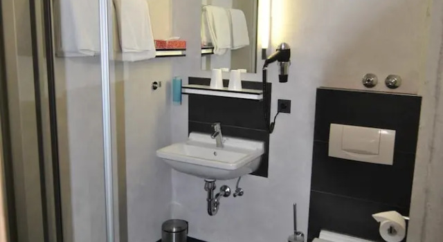 Номер Standard Hotel Cristall - Frankfurt City