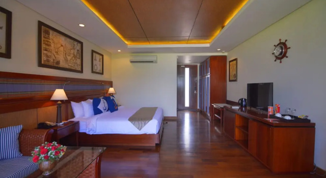 Номер Deluxe с балконом Ngwe Saung Yacht Club & Resort