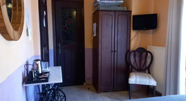Номер Economy Mythos Guesthouse