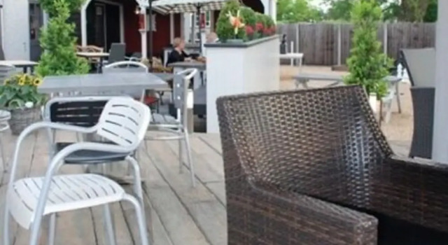 The Eltisley, Book Hotel St Neots Cambridgeshire