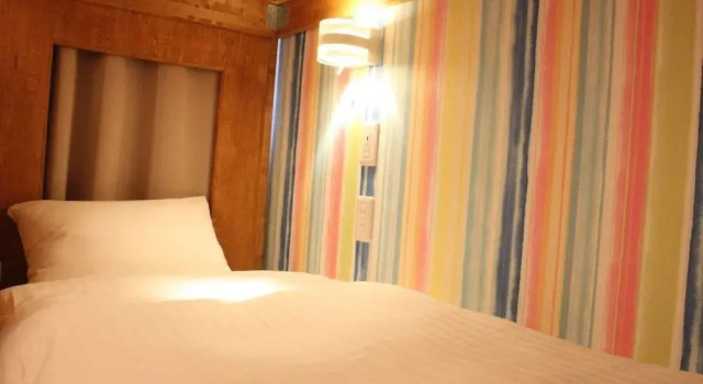 hostel & powder room crane - Caters to Women, Забронировать Хостел Хостелы Хиросимы, рядом с Мемориал мира в Хиросиме, Хостел
