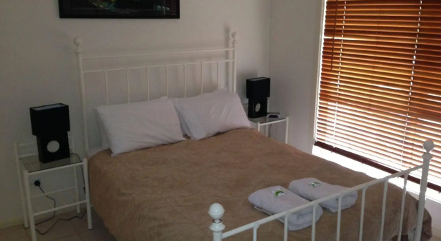 Allusion Wines Cottages, Book Hotel  