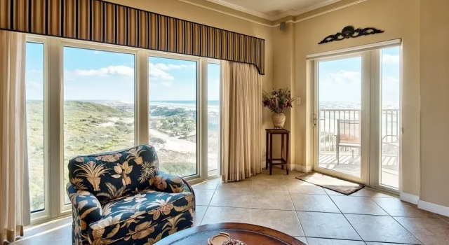 Beach Manor Tops L 605 174557 by RedAwning, Rezerwuj Hotel Hotele w Emerald Coast z parkingiem, Parking