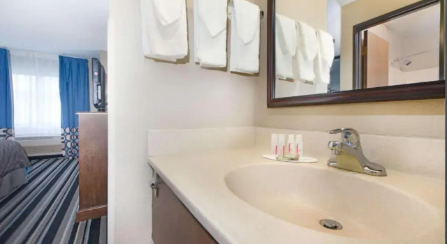 Номер Standard Quality Inn Fairfield