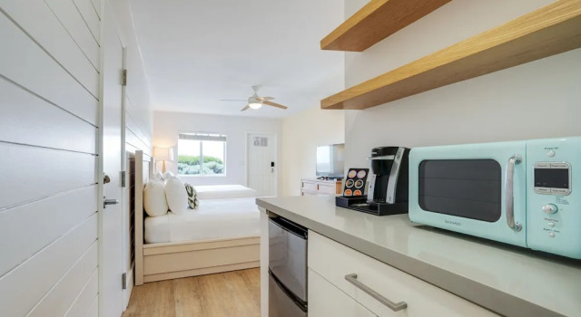 Четырёхместный номер Deluxe с видом на океан Fisher Inn Resort & Marina