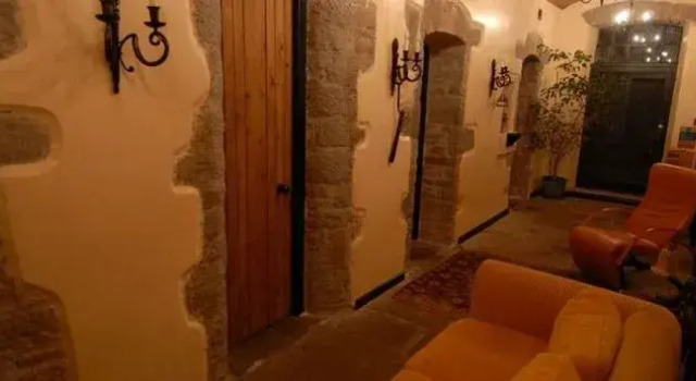 The Old Court - Guest House