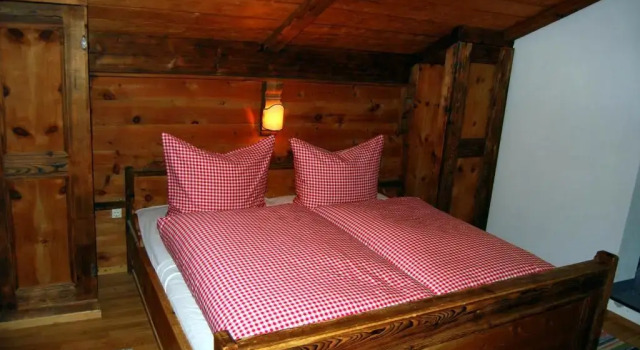 Pension Wassererhof, Rezerwuj Hotel Hotele w Tyrol z parkingiem, Parking