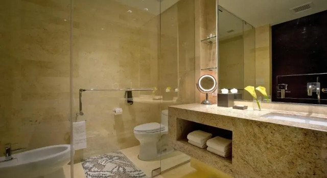 Номер Deluxe EB Hotel Miami Airport