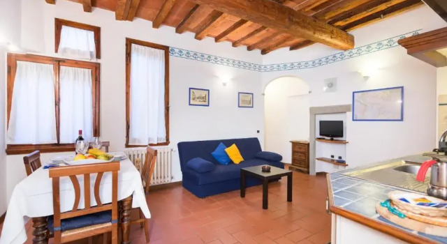 Апартаменты Laura Holiday House