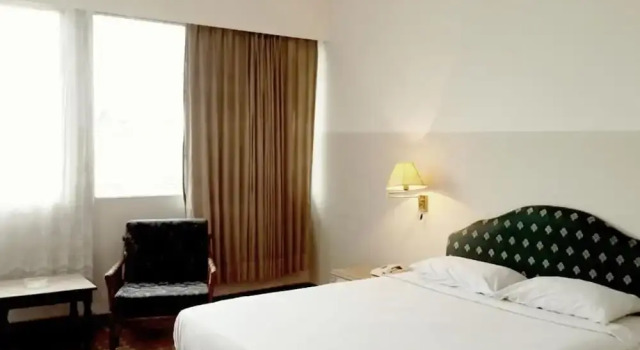 Camera Deluxe Hotel Banyuwangi Sintera