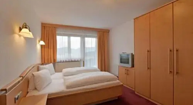 Gasthof Appartement`s Staffnerhof, Забронировать Отель Отели Тироля 3 звезды, 3*