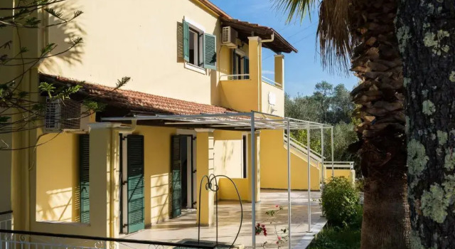 Апартаменты с 2 комнатами с видом на сад Apollon Apartments