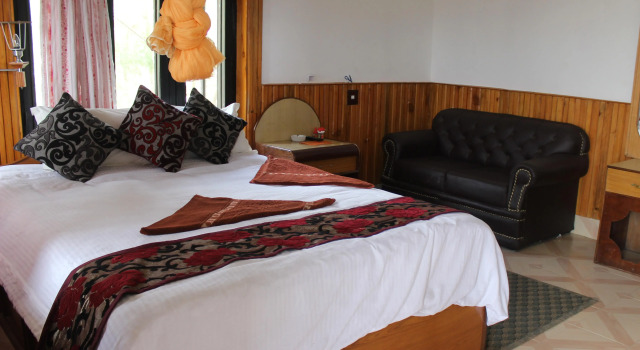 Hotel Riverside