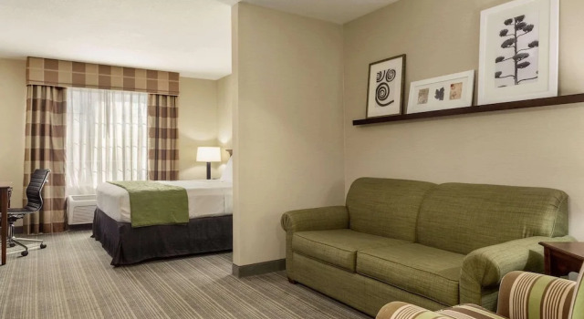 Двухместный люкс Country Inn & Suites by Radisson, Lima