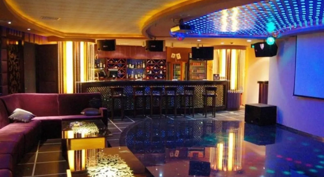 Yichang Guobin Garden Hotel, Book Hotel Hotels in Yichang with a Pool, Swimming Pool