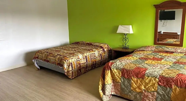 Номер Superior Inland Inn & Suites