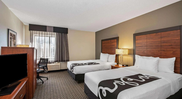 Четырёхместный номер Standard La Quinta by Wyndham N Little Rock - McCain Mall