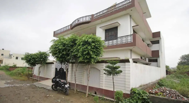 OYO Homes Rohilkhand Dental College